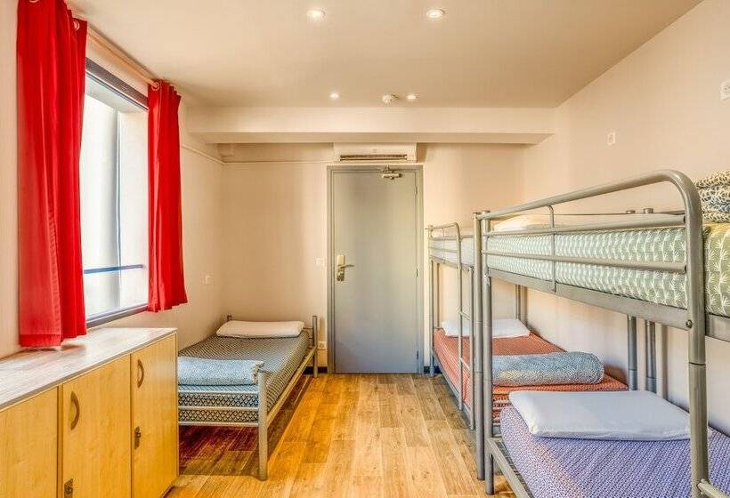 Кровать в Общей Комнате, Villa Saint Exupery Beach Hostel