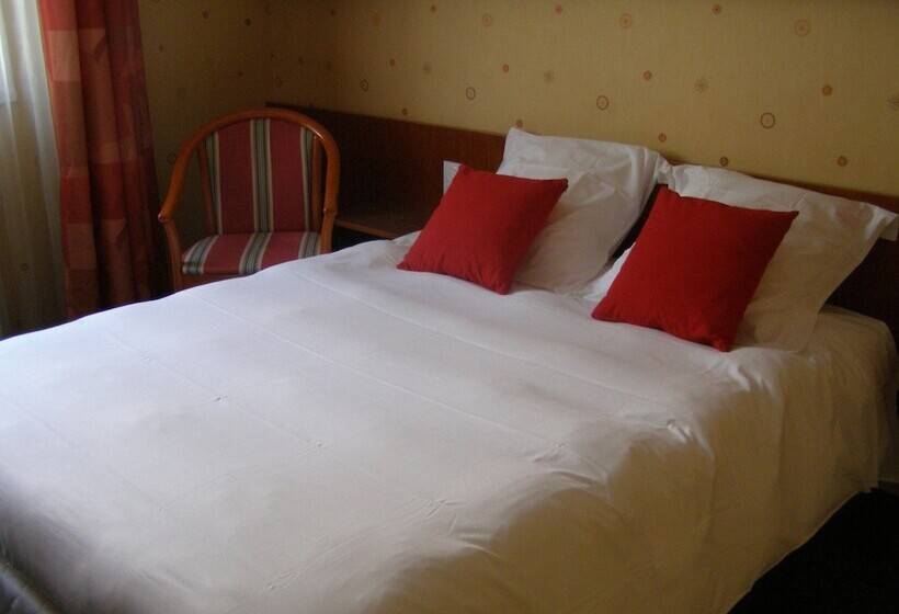 Номер Стандарт, Hôtel Le Chêne Vert