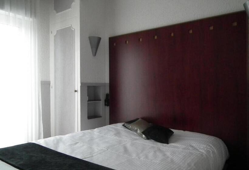 Номер Basic, Logis Cosy   Hôtel Le Moulin Neuf   Chantonnay