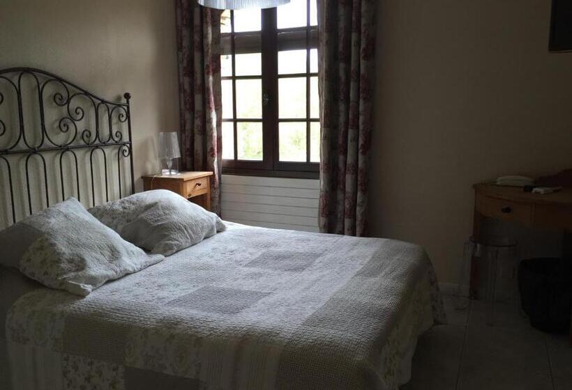 اتاق استاندارد, Logis Hôtel Le Manoir & Lounge