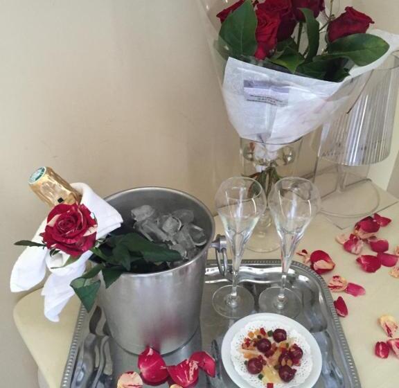اتاق استاندارد, Logis Hôtel Le Manoir & Lounge