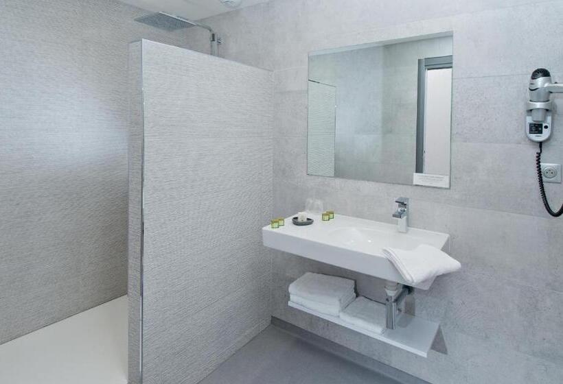 Номер Superior, Logis Hotel Restaurant Nougier