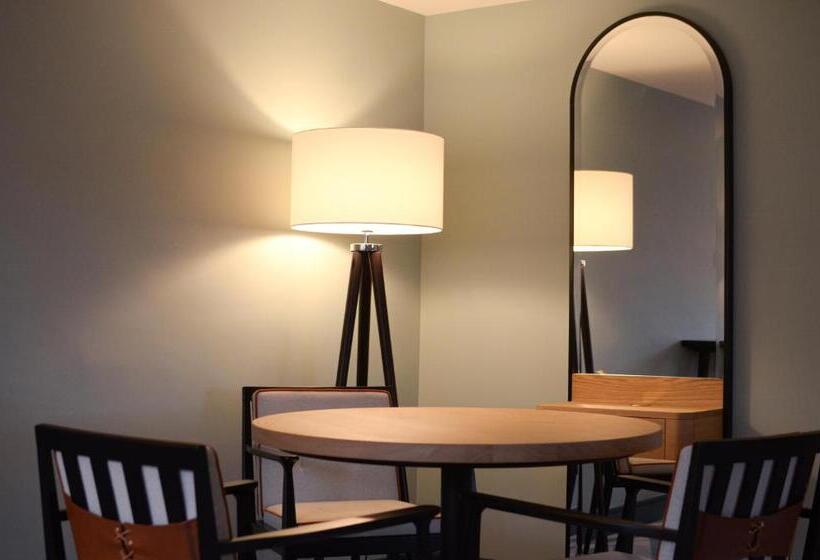 套房, The Relais Cooden Beach