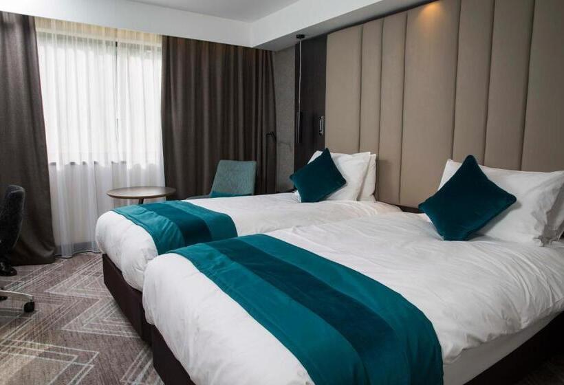 اتاق استاندارد برای معلولان, Crowne Plaza Basingstoke, An Ihg