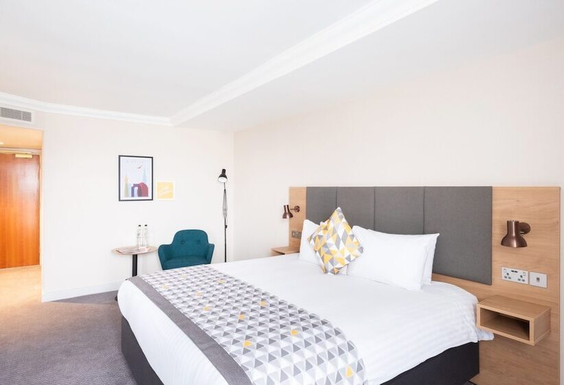 Номер Стандарт, Holiday Inn Leicester City, An Ihg