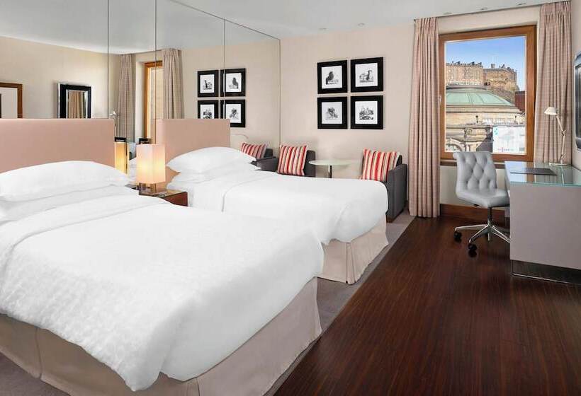اتاق استاندارد با چشم‌انداز, Sheraton Grand Hotel & Spa