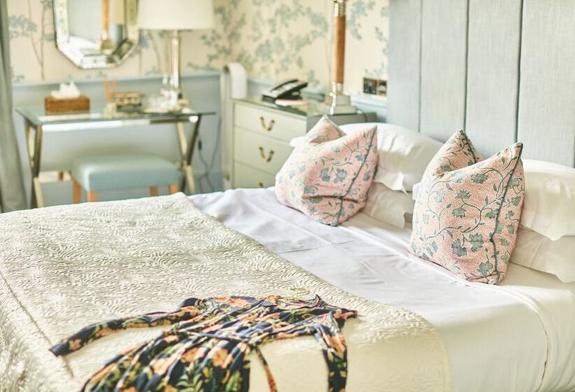 Номер Superior, The Bath Priory  A Relais & Chateaux
