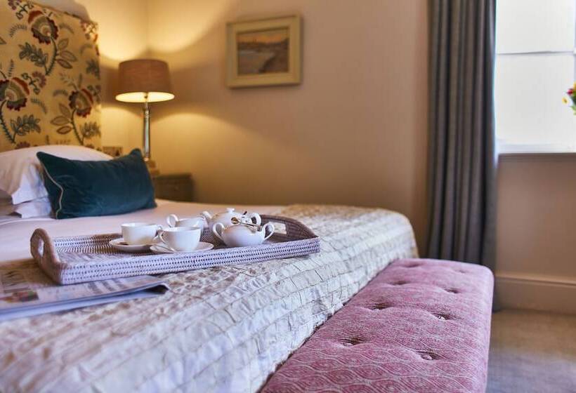 Номер Deluxe, The Bath Priory  A Relais & Chateaux
