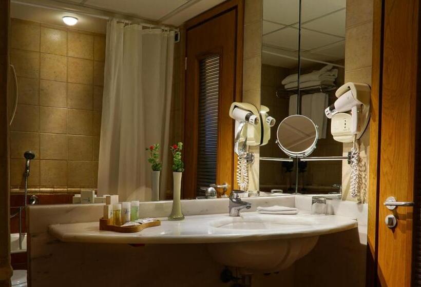 行政家庭房, Alexander Beach Hotel & Spa