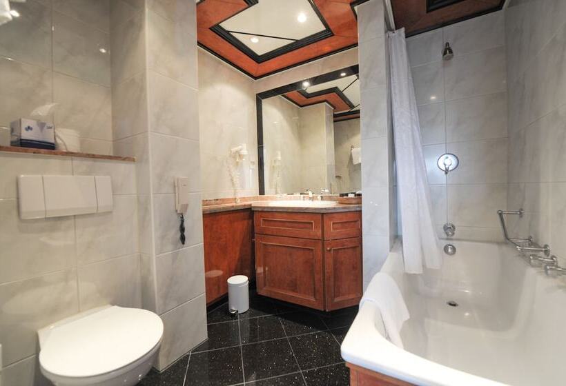 Классический Номер, Fredrick S Hotel Restaurant Spa