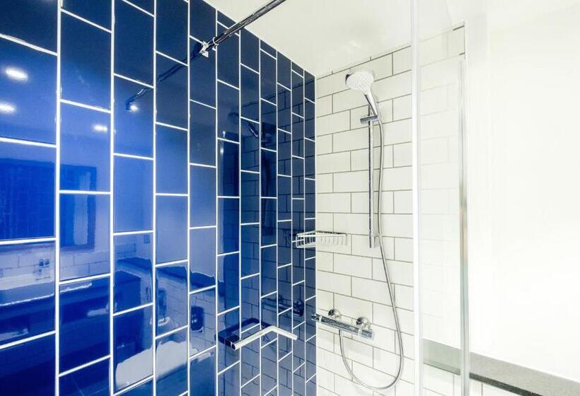 Номер Стандарт, Holiday Inn High Wycombe M40, Jct.4, An Ihg