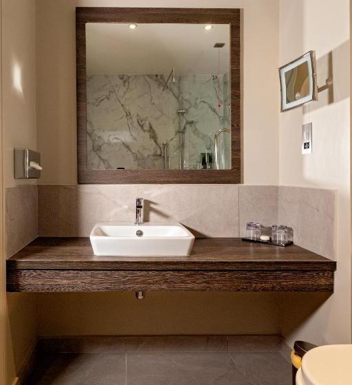 Номер Superior, Mercure Milton Keynes