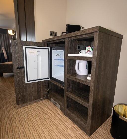 Quarto Prestige, Mercure Milton Keynes
