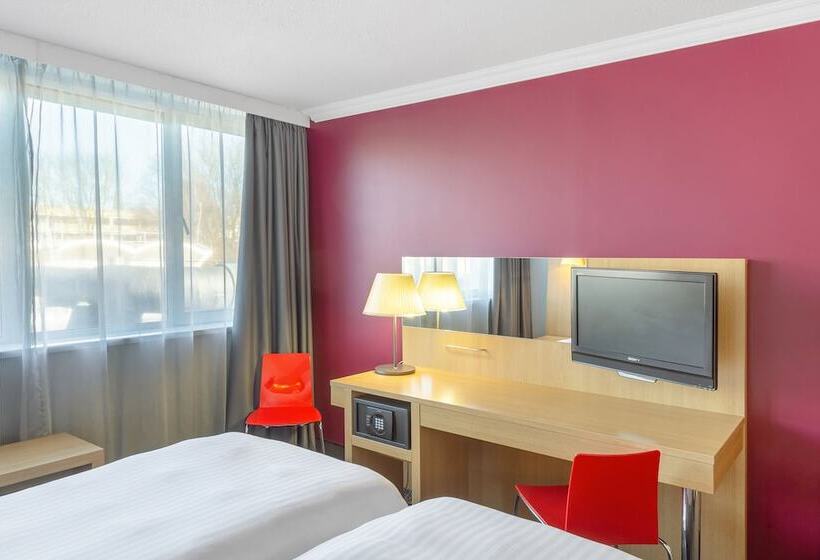 Номер Стандарт, Mercure Northampton