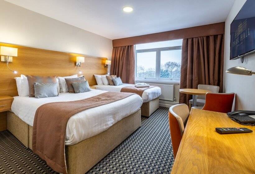 Номер Стандарт Трехместный, Park Hall Hotel And Spa Wolverhampton