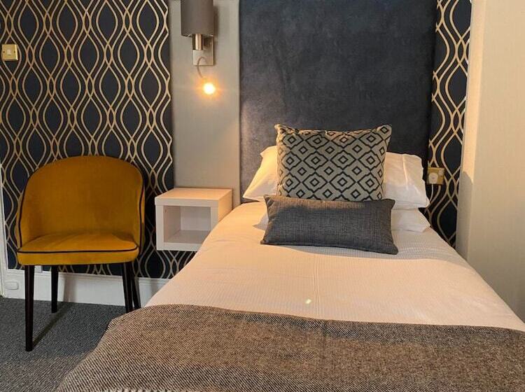 标准单人间, Royal Sportsman