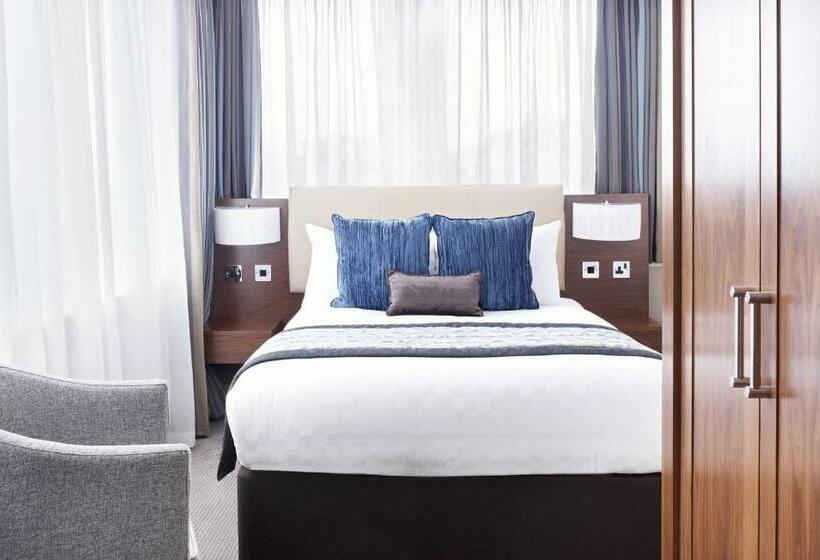 Номер Стандарт, Thistle London Trafalgar Square