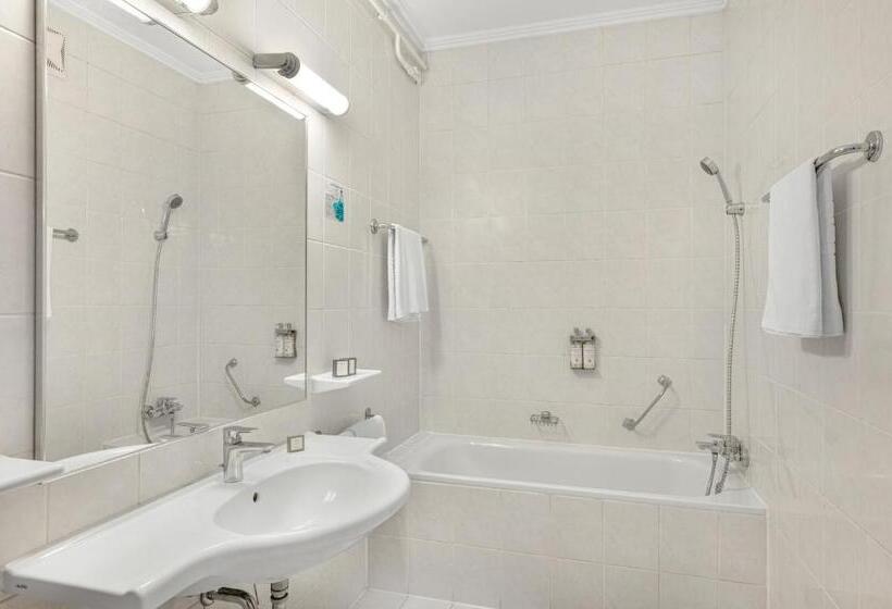 سوییت جونیور, Danubius Hotel Raba