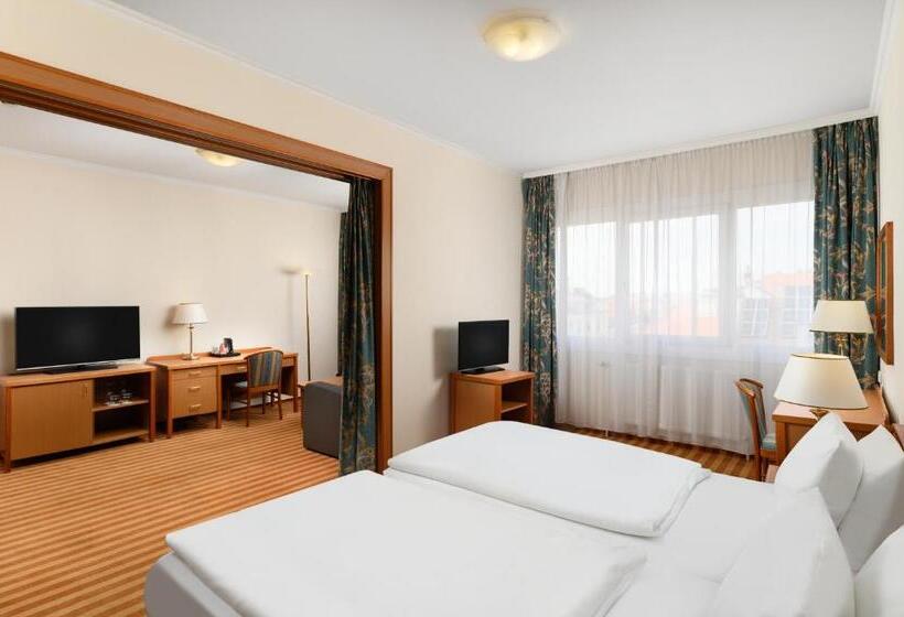 سوییت, Danubius Hotel Raba