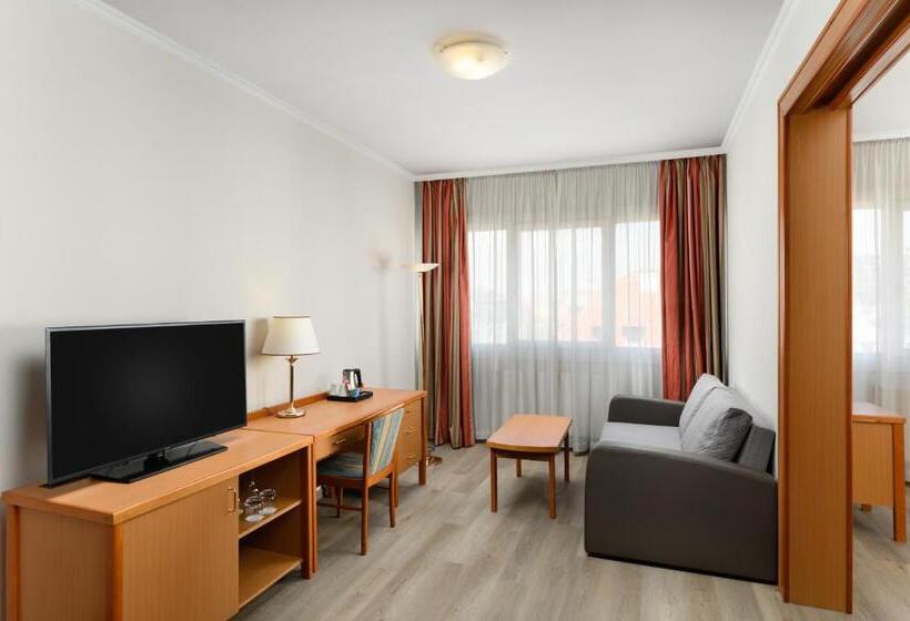 سوییت, Danubius Hotel Raba