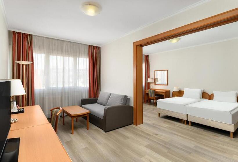 سوییت, Danubius Hotel Raba