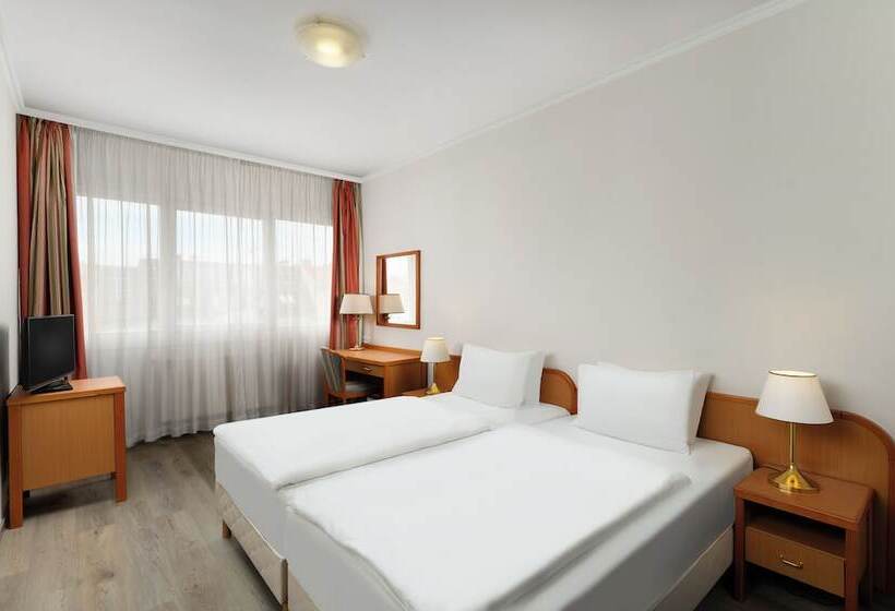 سوییت, Danubius Hotel Raba