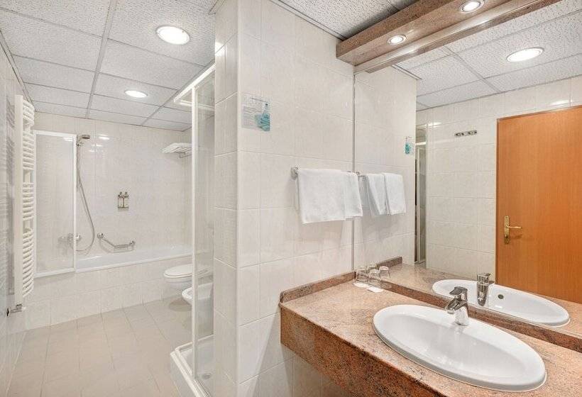 سوییت سوپریور, Danubius Hotel Raba