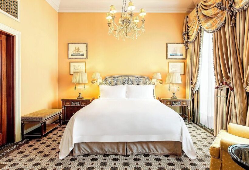 Classic Interior Room, Grande Bretagne, A Luxury Collection Hotel, Athens