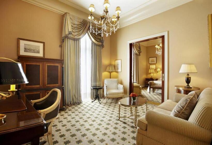 带大床的套房, Grande Bretagne, A Luxury Collection Hotel, Athens