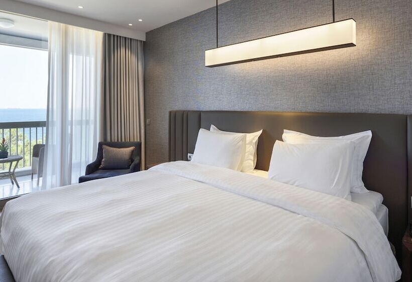 オーシャンビューデラックススイート, Makedonia Palace