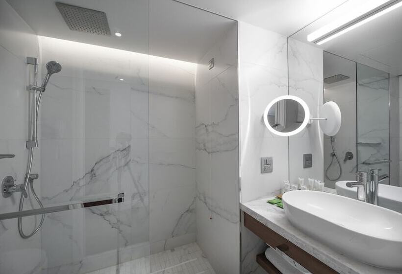 海の見えるエクゼクティブルーム, Makedonia Palace