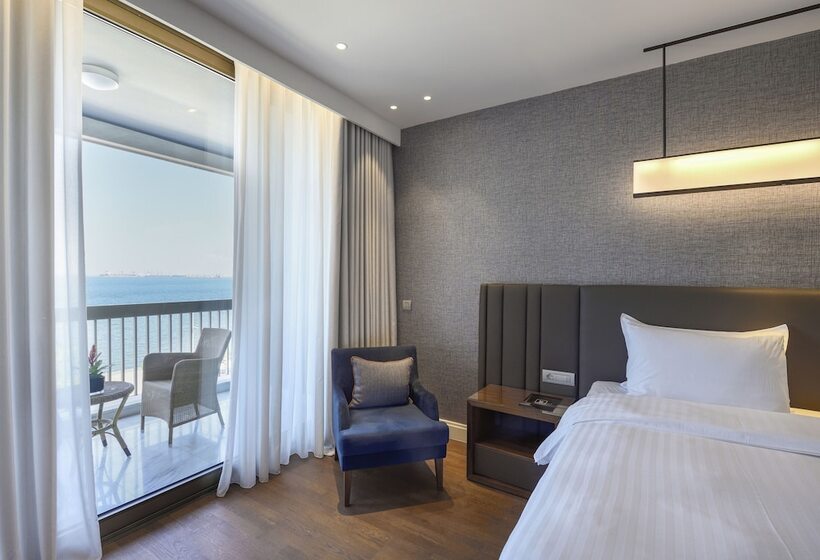 オーシャンビューデラックススイート, Makedonia Palace