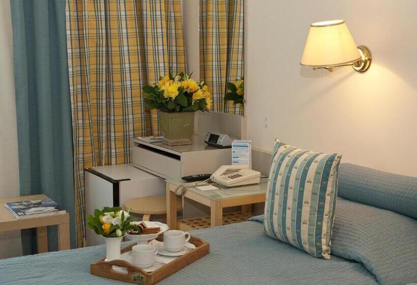 Семейный Номер, The Park Hotel Piraeus