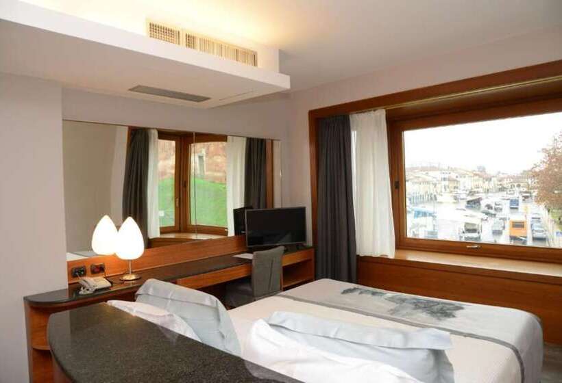 주니어 스위트, Albergo Roma, Bw Signature Collection