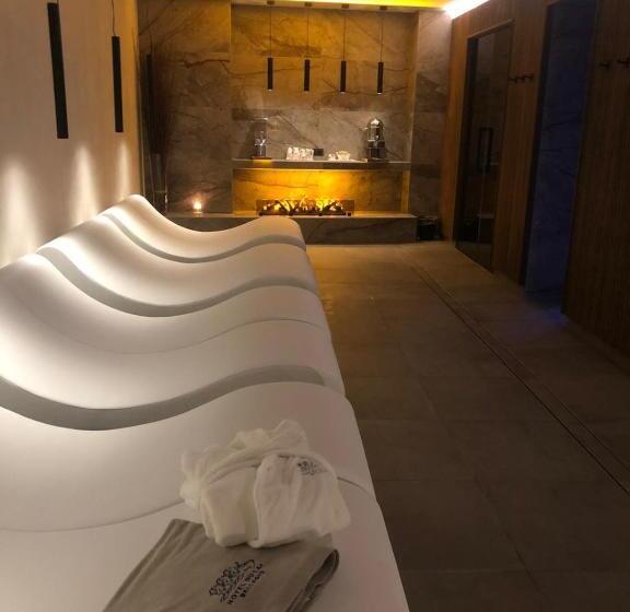 سوییت جونیور, Du Lac & Spa
