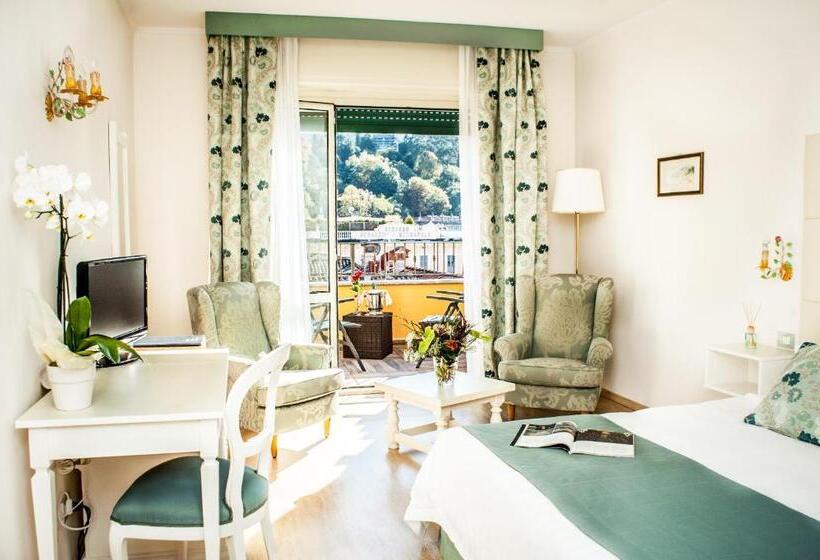 اتاق لوکس با بالکن, Du Lac & Spa