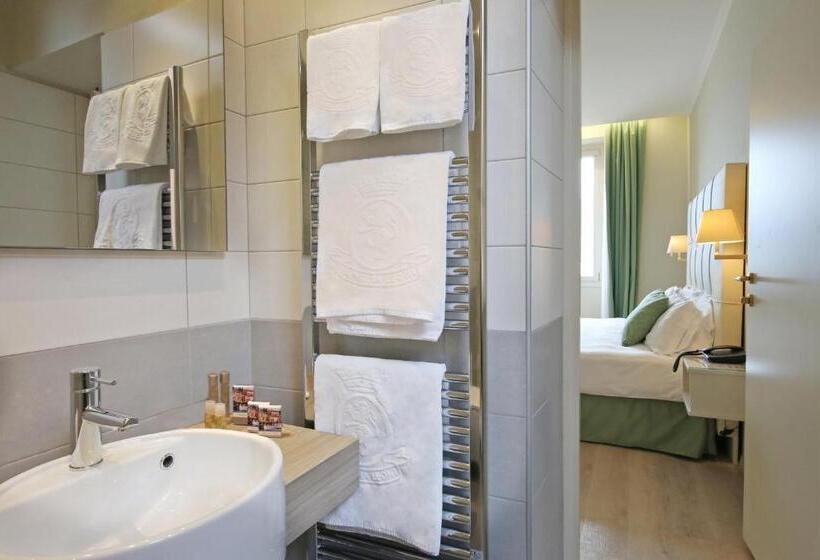 اتاق کلاسیک با چشم‌انداز دریاچه, Du Lac & Spa