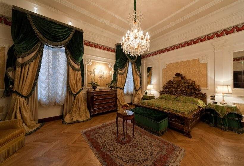 سوئیت رویال, Grand Hotel Majestic Gia  Baglioni
