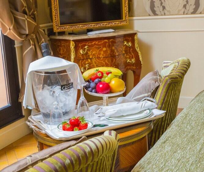 سوییت جونیور, Grand Hotel Majestic Gia  Baglioni