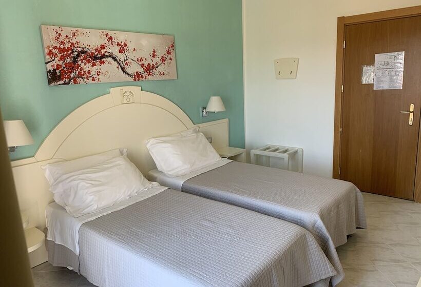 اتاق سه نفره سوپریور با چشمانداز دریا, La Margherita & Spa