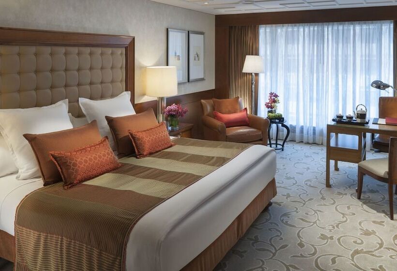 اتاق استاندارد با چشم‌انداز شهر, Mandarin Oriental Hong Kong