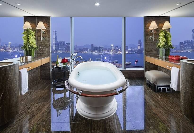 سوئیت با چشم‌انداز, Mandarin Oriental Hong Kong