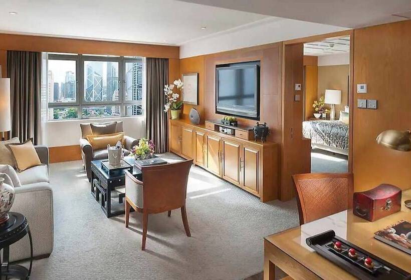 سوییت جونیور, Mandarin Oriental Hong Kong