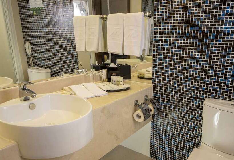 اتاق لوکس, Metropark Hotel Kowloon