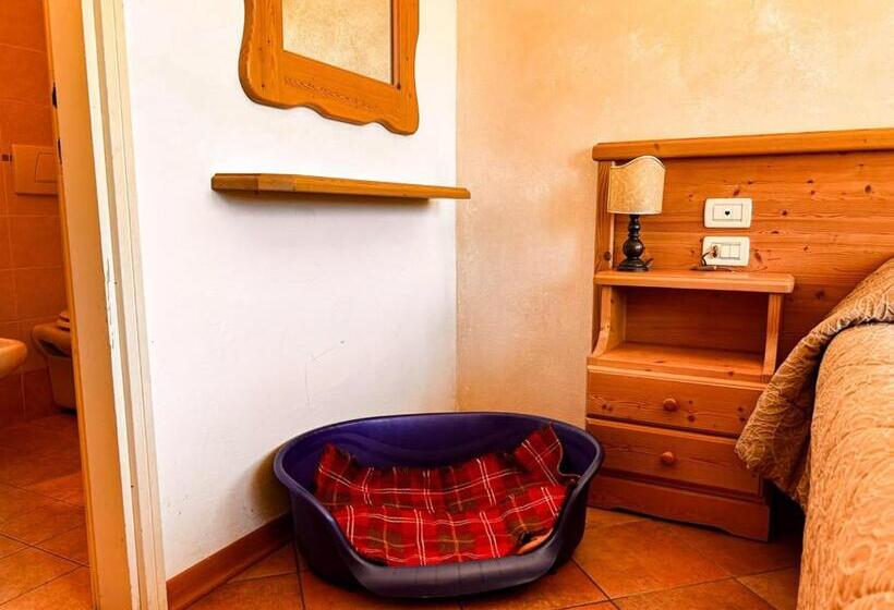 Standard Room, Ristorante La Baitina