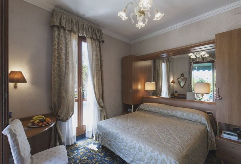 اتاق کلاسیک با چشم‌انداز دریاچه, Riviera Venezia Lido