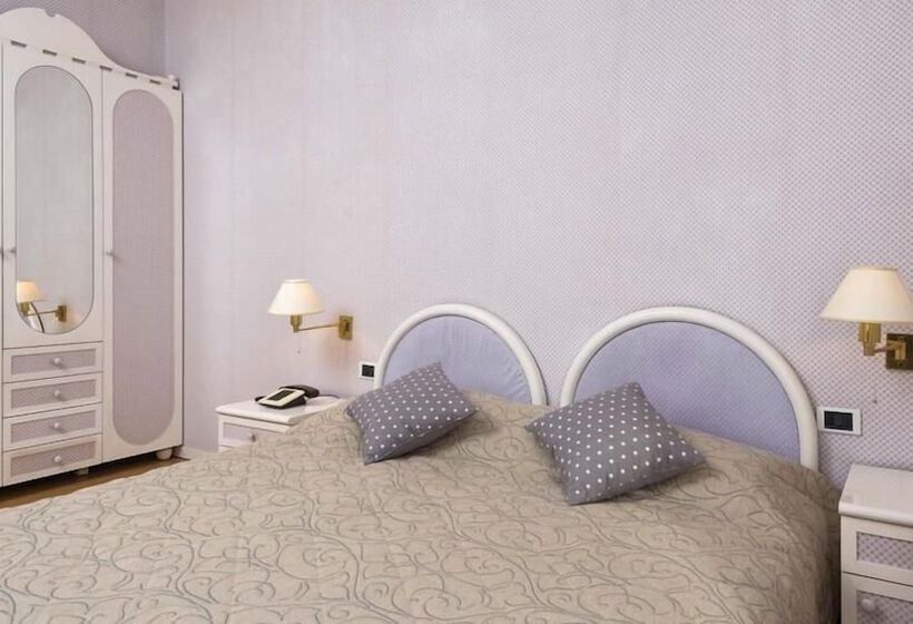 스탠다드 트리플 룸, Grand Hotel Molveno