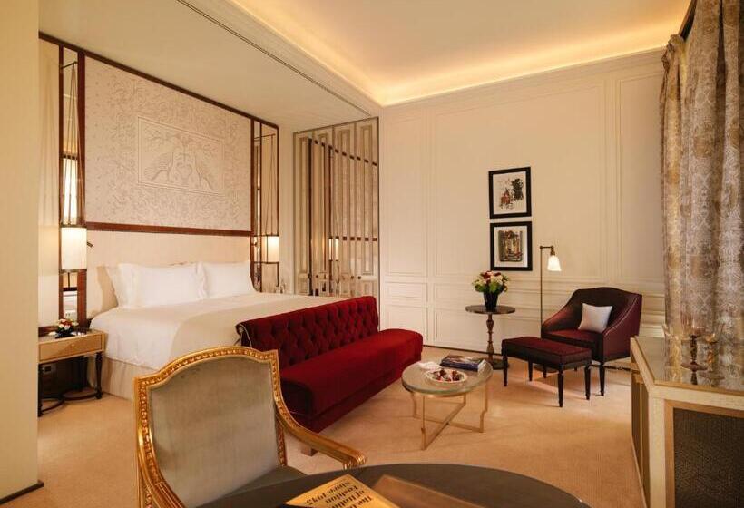 سوییت جونیور, Eden  Dorchester Collection