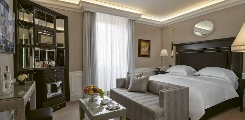 חדר דלוקס, Hassler Roma