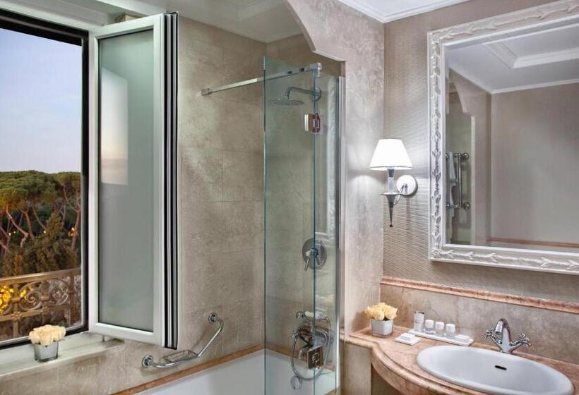 חדר סופריור עם מיטת קינג, Rome Marriott Grand Hotel Flora